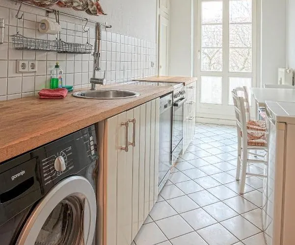 3-raum Monteurswohnung An Der Arena Lägenhet *