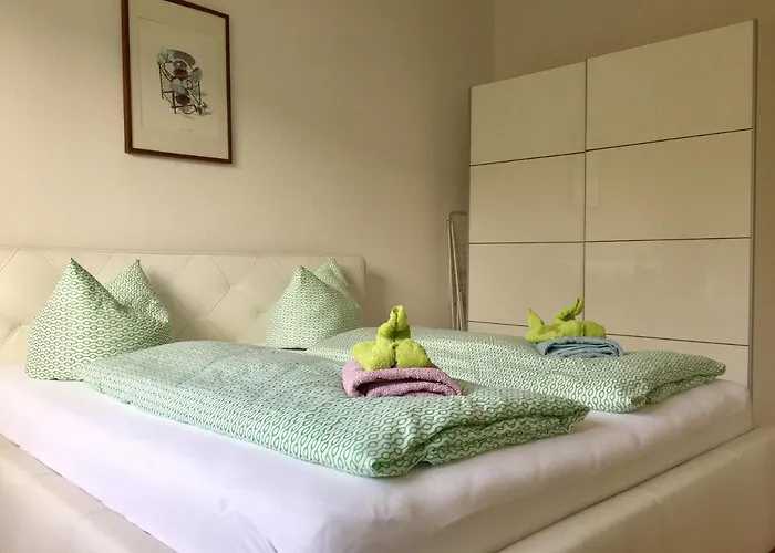 3-raum Monteurswohnung An Der Arena *