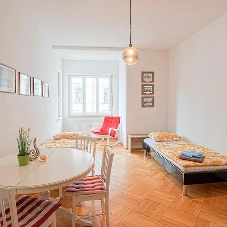 3-raum Monteurswohnung An Der Arena * Leipzig