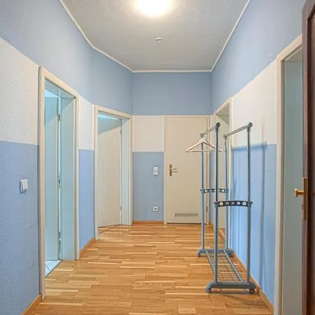 Apartment 3-raumwohnung Mit Balkon