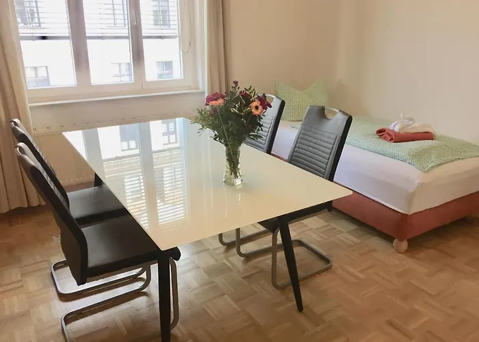 3-raum Monteurswohnung An Der Arena Appartement